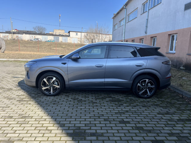 BYD Sea Lion 06 EV